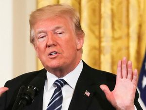 Trump Batalkan Pertemuan dengan Kim Jong Un di Singapura