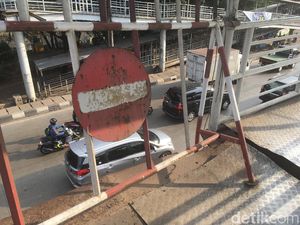 Potret JPO Horor di Daan Mogot yang Setahun Mangkrak