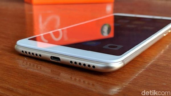 Unboxing Redmi S2, Ponsel Selfie Harga Rp 2,3 Juta