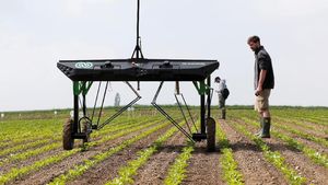 Keren! Robot Ini Diciptakan untuk Bantu Para Petani