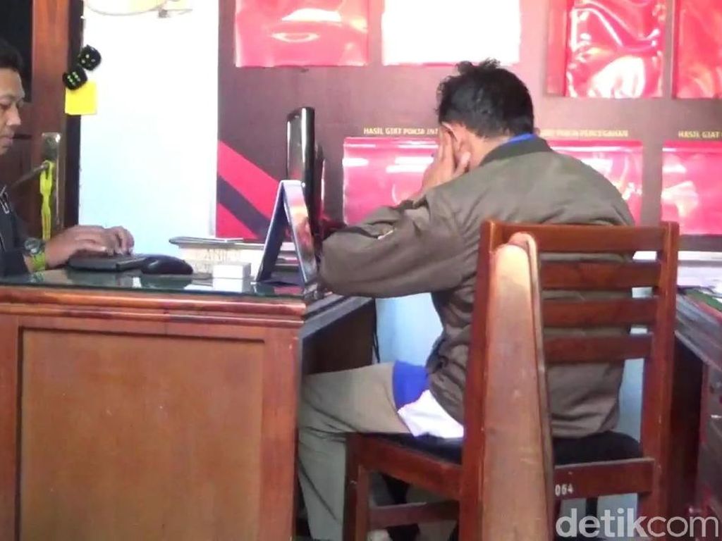 Ditetapkan Jadi Tersangka, Begini Modus Pungli Kades di Pasuruan Ditetapkan Jadi Tersangka, Begini Modus Pungli Kades di Pasuruan