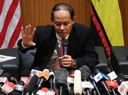 Air Mata Ketua Komisi Antikorupsi Malaysia Hadapi Kasus Era Najib