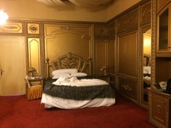 Rumah Jabatan Gubernur Sulsel: Kamar Sukarno, Bunga dan Mistik