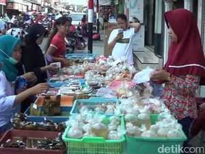 Menengok Pusat Takjil di Bazar Ramadan Pandaan Pasuruan
