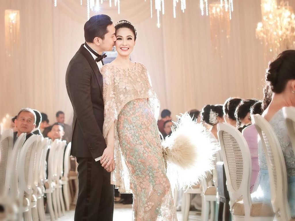 Cerita Cakery yang Bikin Kue Pengantin Princess Rachel Vennya dan Sandra Dewi Cerita Cakery yang Bikin Kue Pengantin Princess Rachel Vennya dan Sandra Dewi