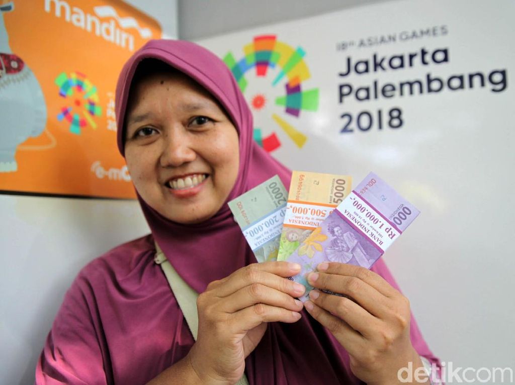 BI Siapkan Rp 5,4 Triliun untuk Penukaran Uang Lebaran di Tegal BI Siapkan Rp 5,4 Triliun untuk Penukaran Uang Lebaran di Tegal