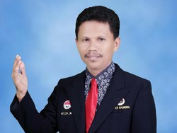 Sosok Hitler yang Dikeroyok Gegara Meme Amien Rais-Rizieq