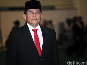 Sekjen DPR Ungkap Marmer Pilar Copot Karena Lapuk, Segera Diperbaiki Sekjen DPR Ungkap Marmer Pilar Copot Karena Lapuk, Segera Diperbaiki