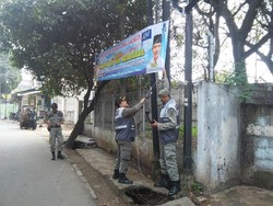 Bawaslu DKI Tertibkan Spanduk Selamat Puasa dari Parpol