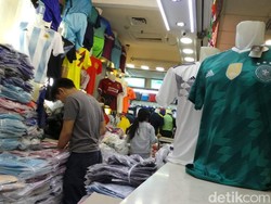 Mau Bisnis Jersey? Kostum Negara Ini yang Paling Laris