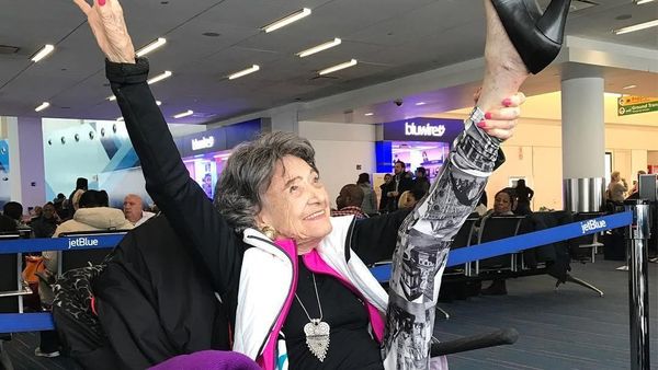 Tao Porchon Lynch, Yoga Master Berusia 99 Tahun yang Super Lincah!
