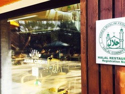 Chatbot Sofia, Permudah Cari Makanan Halal di Luar Negeri