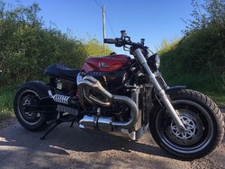 Motor Monster, Pakai Mesin V6 dan Radiator Mobil!