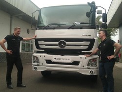 Mirip Mobil, Truk Ini Dilengkapi ABS