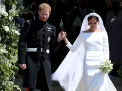 Kemiripan Gaun Pengantin Meghan Markle dan Kim Kardashian, Siapa Terbaik?