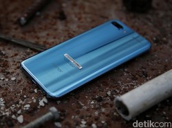 Varian Tertinggi Honor 10 Punya RAM 8 GB