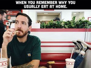 Meme Parenting tentang Anak Makan Ini, Sepertinya Pas Banget Deh