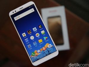 Unboxing A2 Lite, Ponsel Sharp Kekinian Rp 2 Jutaan