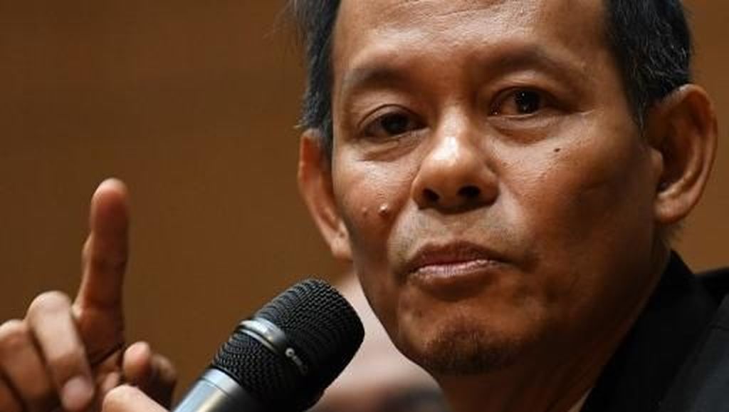 Tangis Ketua Komisi Antikorupsi Saat Ungkap Tekanan Selidiki 1MDB