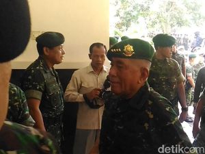 Menhan Beri Arahan ke Prajurit Kostrad Menhan Beri Arahan ke Prajurit Kostrad