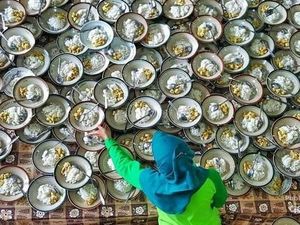 Kemeriahan Ngabuburit di Kampung Jogokariyan, Yogya