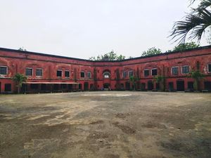 Benteng The Raid 2 yang Bersejarah di Gombong Benteng The Raid 2 yang Bersejarah di Gombong