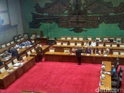 DPR-OJK Rapat Bahas Asuransi Bumiputera, Apa Hasilnya?
