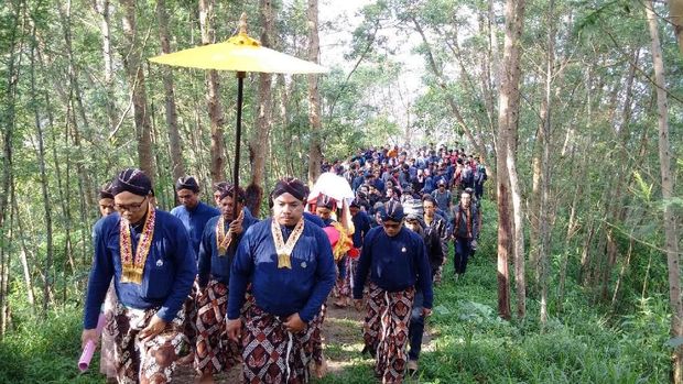 Erupsi Merapi dan Pudarnya Pesona Juru Kunci Merapi