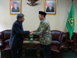 Sidik Jari dan Data Biometrik Jemaah Haji Direkam di Embarkasi