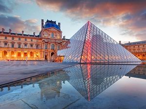 Terbesar di Dunia! Museum Louvre Paris Pecahkan Rekor 10,2 Juta Pengunjung Terbesar di Dunia! Museum Louvre Paris Pecahkan Rekor 10,2 Juta Pengunjung