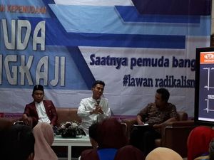 Kemenpora: Pemahaman Keagamaan Moderat Bisa Tangkal Terorisme Kemenpora: Pemahaman Keagamaan Moderat Bisa Tangkal Terorisme