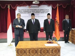 Panwaslu Luar Negeri Diimbau Waspadai Politik Uang dan SARA