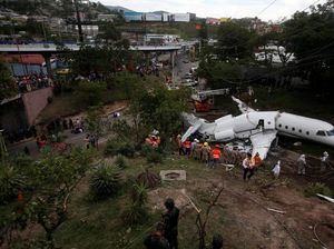 Pesawat Gulfstream Tergelincir, 12 Orang Luka-luka