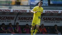 2. Dalam balutan seragam Chievo, Roberto Inglese terkena offside sebanyak 49 kali dalam usahanya mencetak 11 gol sepanjang Serie A 2017/2018. (Foto: Mario Carlini / Iguana Press/Getty Images)