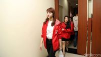 Foto: Tsamara Amany Laporkan Ketua Bawaslu ke DKPP