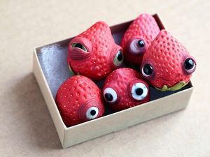 Gemas! Ini 9 Boneka Tanah Liat Bertema Buah dan Makanan