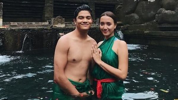 Momen Mesra Erica Putri dan Deryl