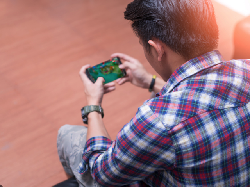 Main Game di Smartphone Makin Seru dengan Fitur Ini