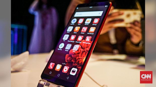 Sejenak Menggenggam Oppo F7 Youth, Versi 'Minimalis' F7