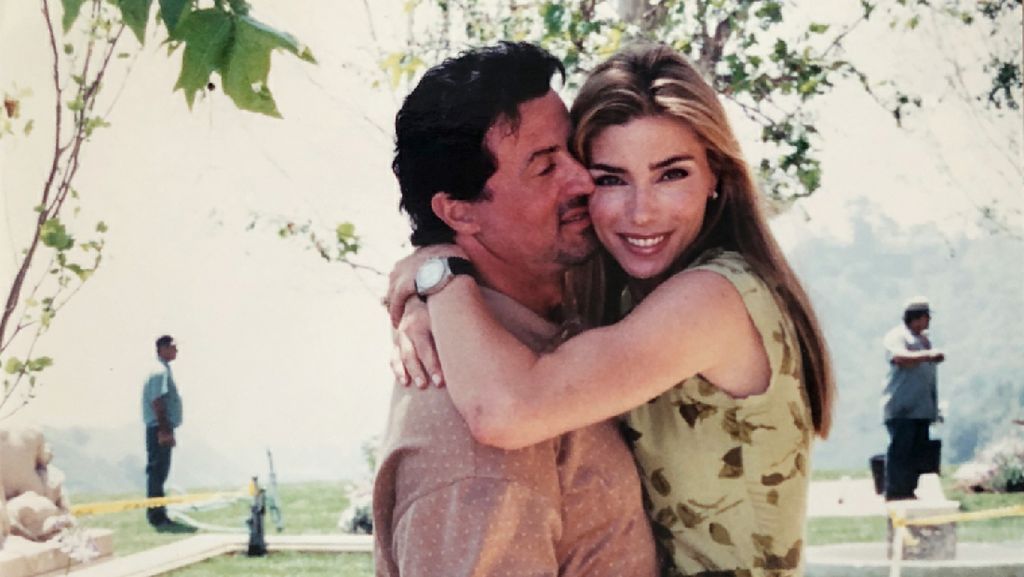 Mesranya Sylvester Stallone dan Istri di Pernikahan ke-21 Tahun