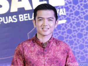 Kolab Bareng Mayang, Nicky Tirta Kaget Dapat Komen Negatif di Medsos Kolab Bareng Mayang, Nicky Tirta Kaget Dapat Komen Negatif di Medsos