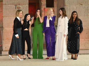 Potret Tawa Manja ala Sandra Bullock dan Para Pemeran Oceans 8