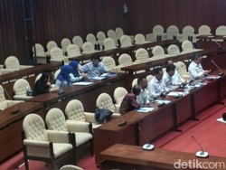 Rapat Bareng Buwas, Komisi IV DPR: Semoga Bulog Ditakuti Mafia