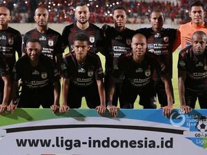 Amilton Mundur, Persipura Dilatih Oswaldo Lessa Lagi