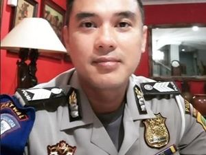 Ini Lingga, Polisi Ganteng Penakluk Hati Vanessa Angel