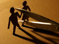 Kejamnya, Istri Siram Suami Air Keras Setelah Dituduh Selingkuh