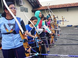 Lucunya! Alasan Polos Anak-anak yang Suka Panahan