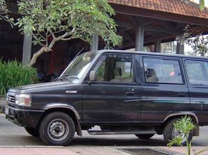 Mobil Bekas Harga Rp 20 Jutaan: Bisa Dapat BMW atau Peugeot 306