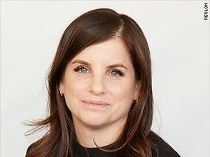 Si Cantik Ini Jadi Bos Wanita Pertama Revlon Si Cantik Ini Jadi Bos Wanita Pertama Revlon