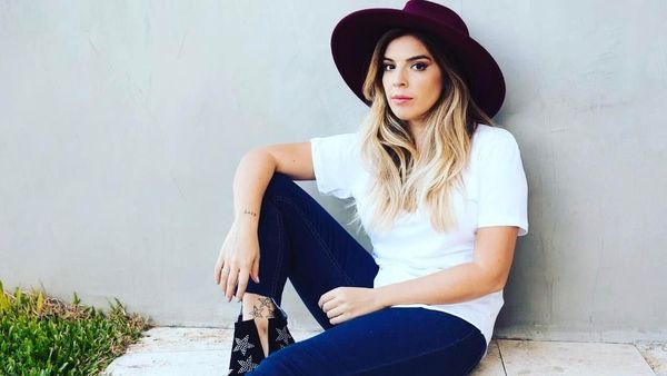 Foto: Liburannya Dalma Maradona, Putri Maradona yang Cantik